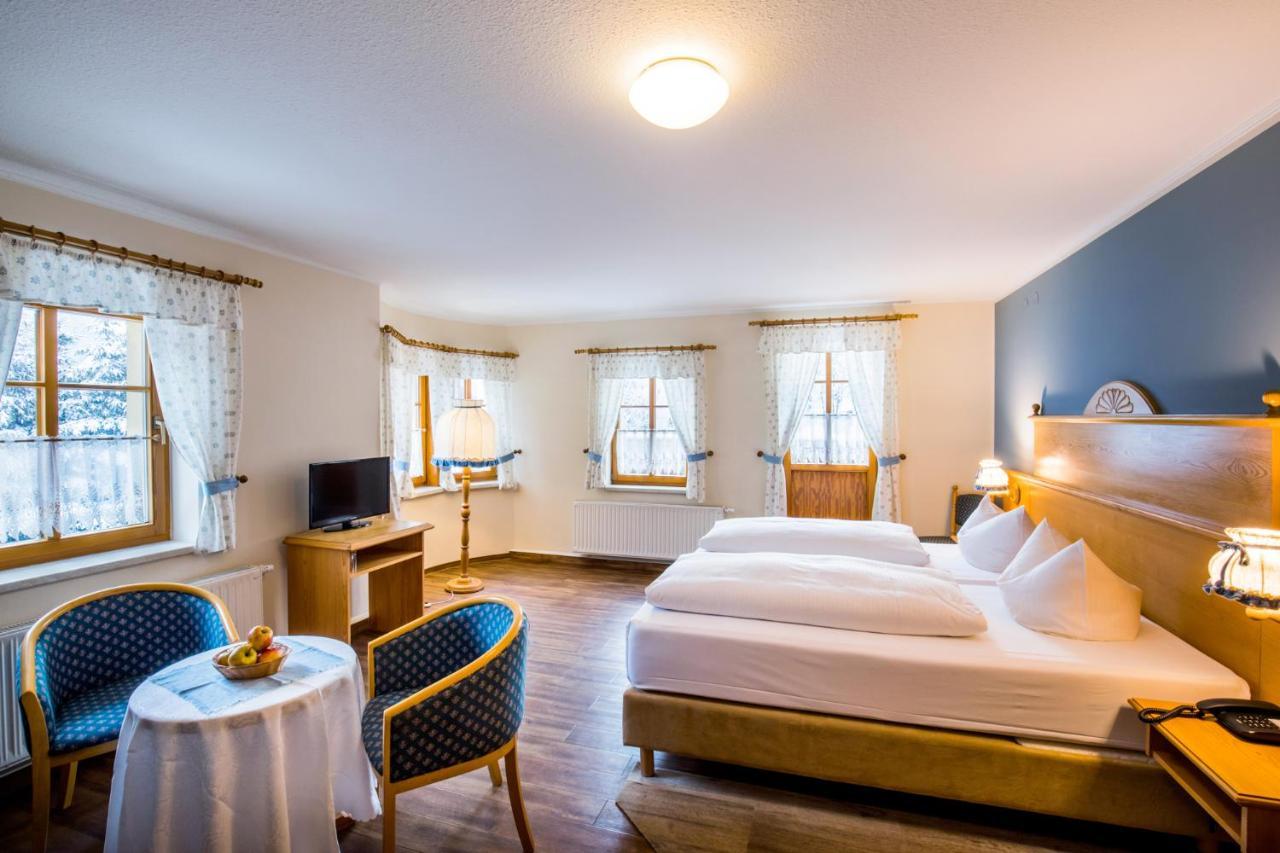 Ruebezahlbaude Hotell Großschönau Exteriör bild