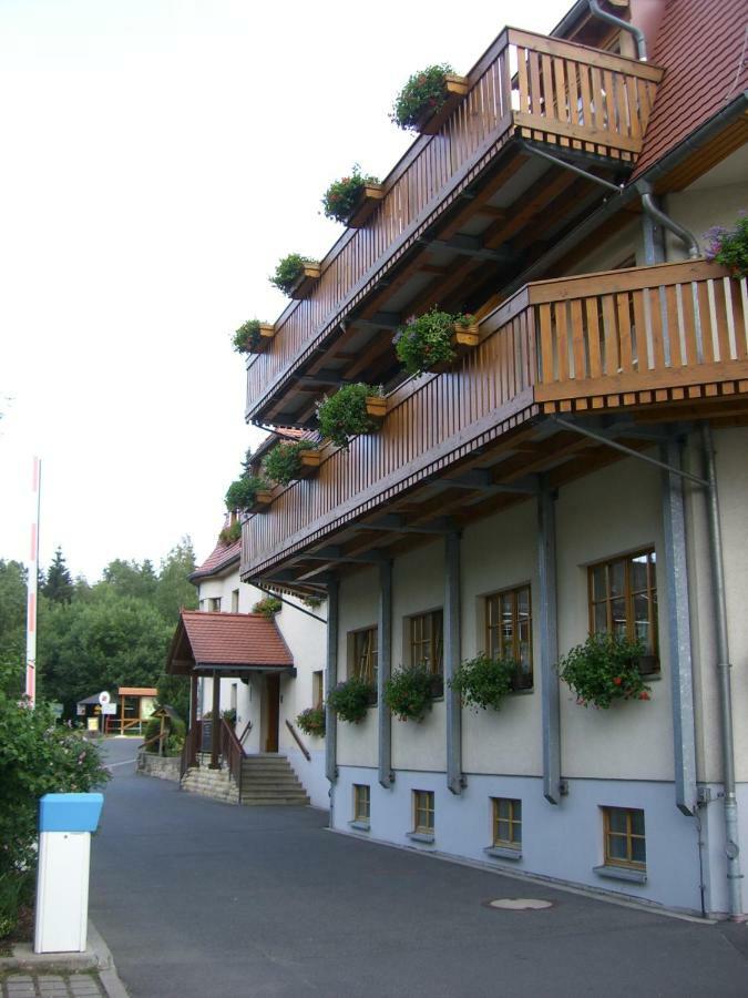 Ruebezahlbaude Hotell Großschönau Exteriör bild